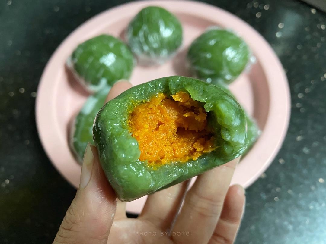超美味鲜奶青团