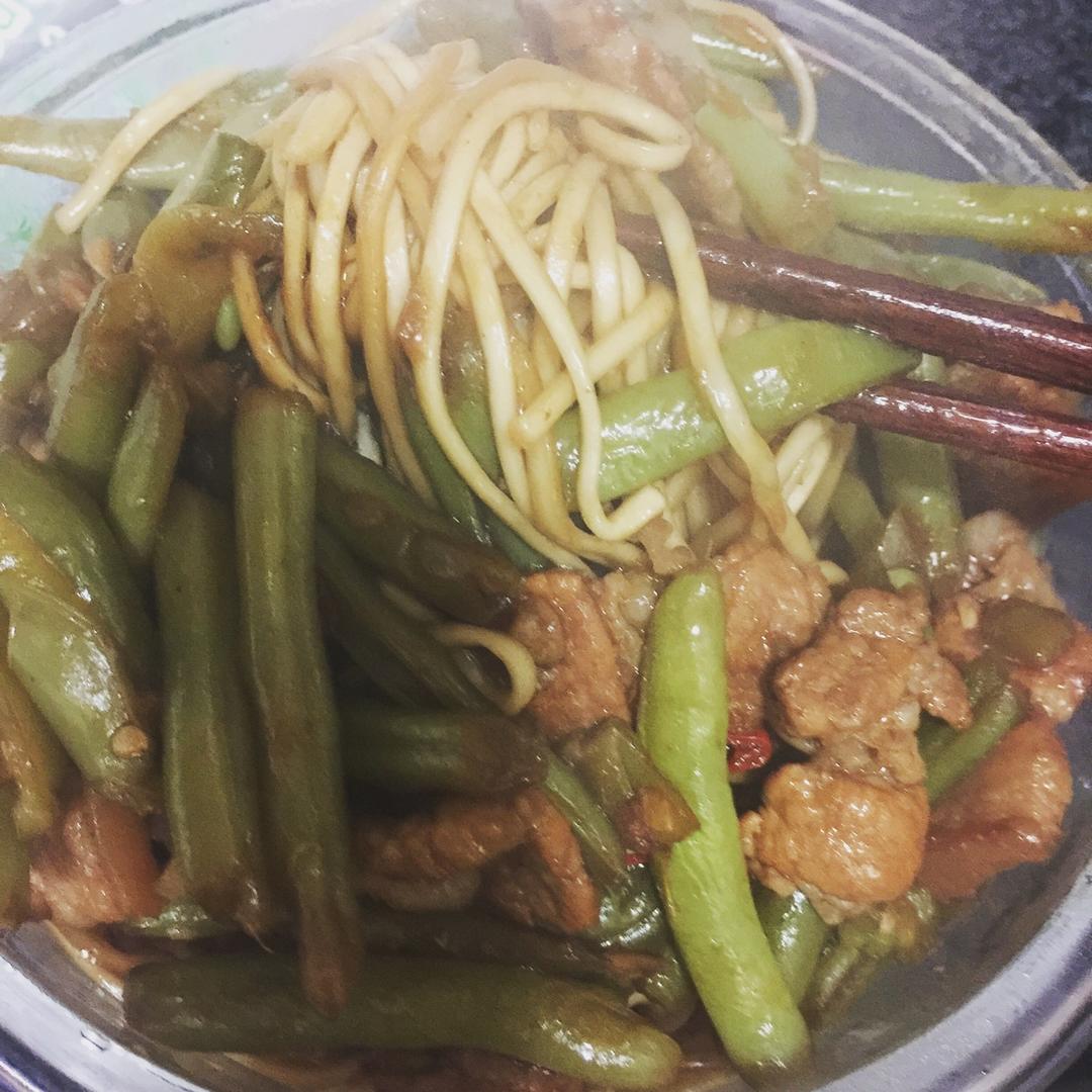 豆角焖面