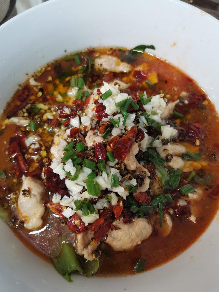 厨师长教你：“水煮肉片”的正宗做法，这味道真的很四川