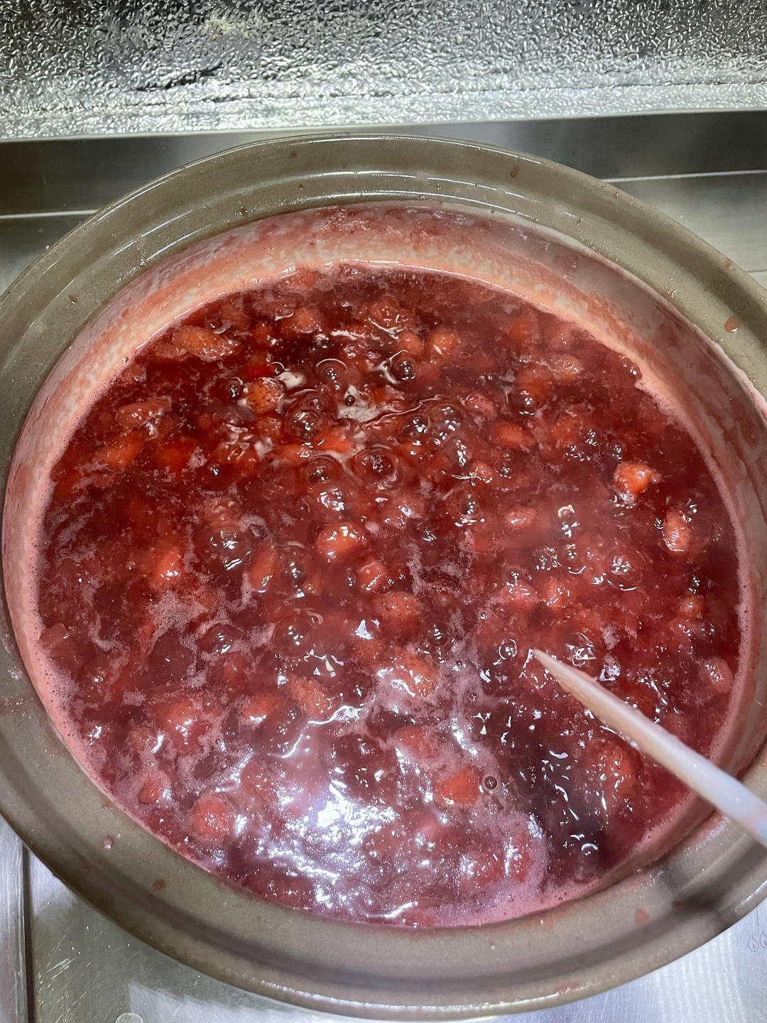 自制草莓酱（孩子爱吃的不得了）