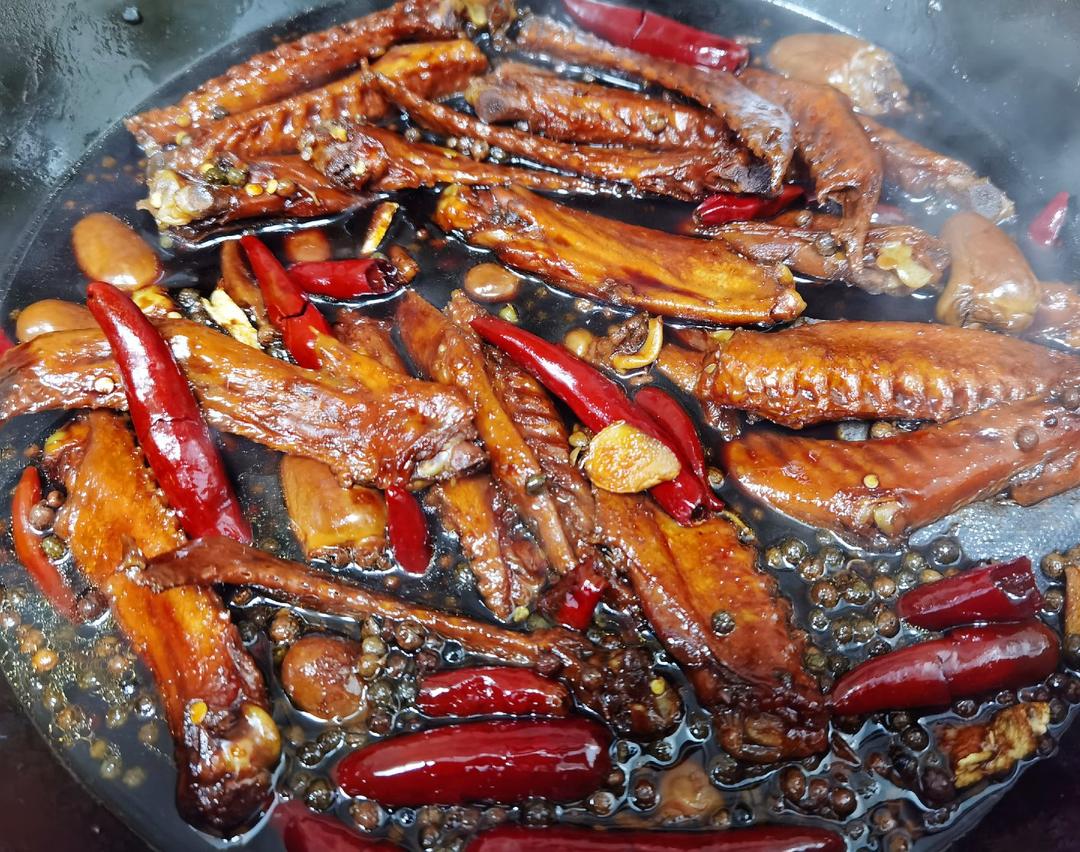 【周黑鸭】知乎25w人收藏 内附超多Tips!