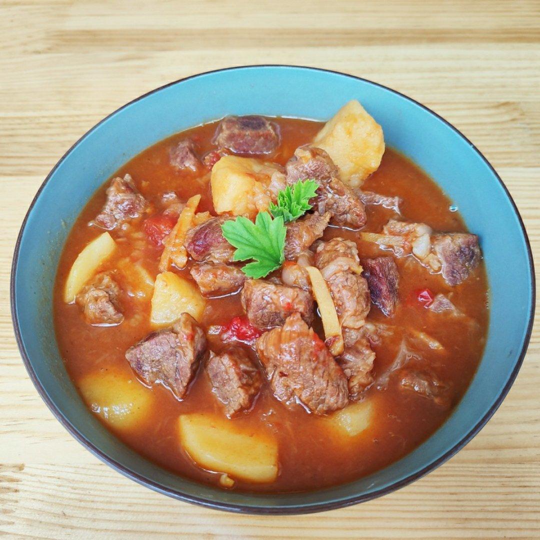快手西红柿土豆炖牛肉
