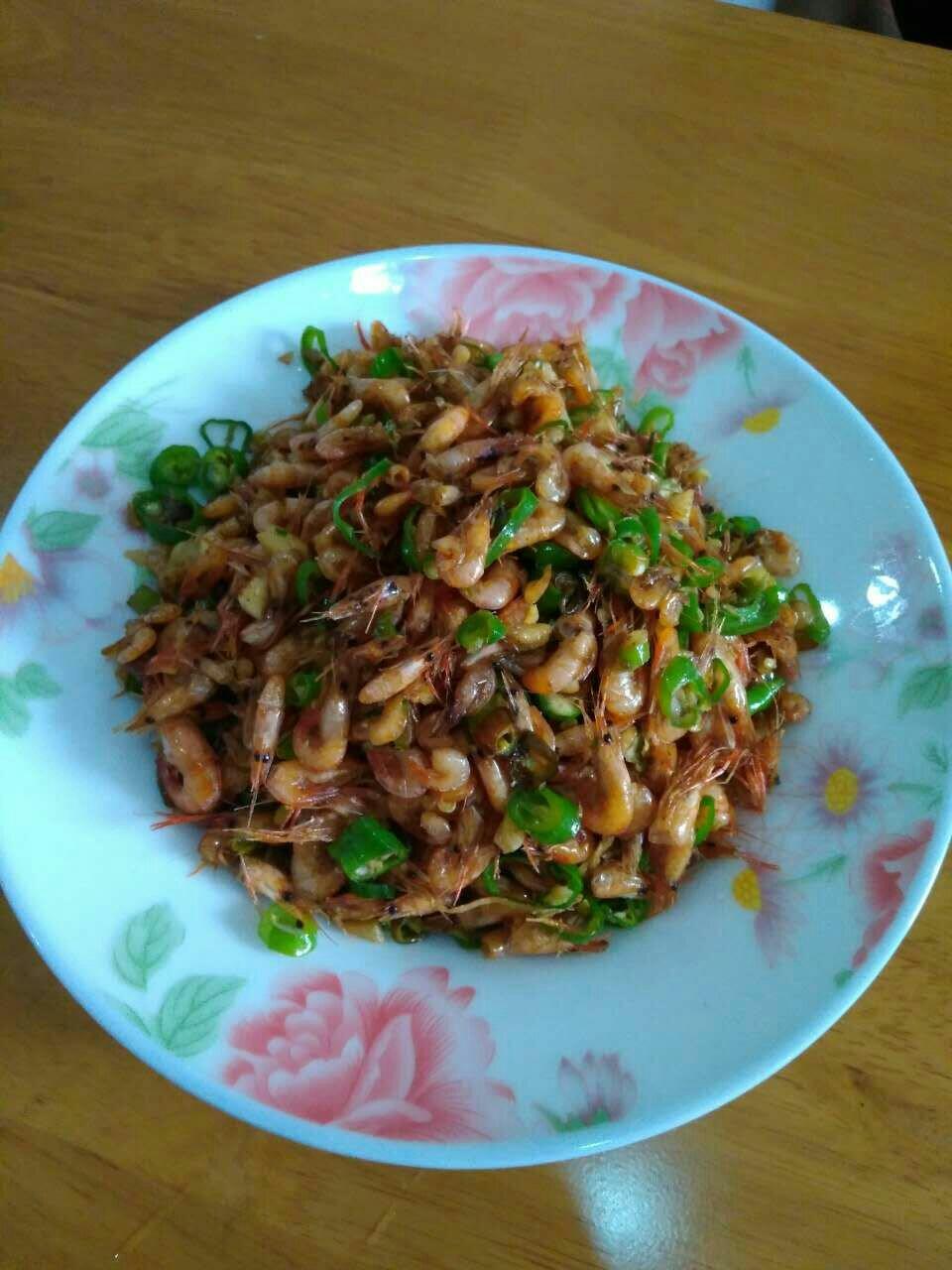 堂妈教你油煎小白虾