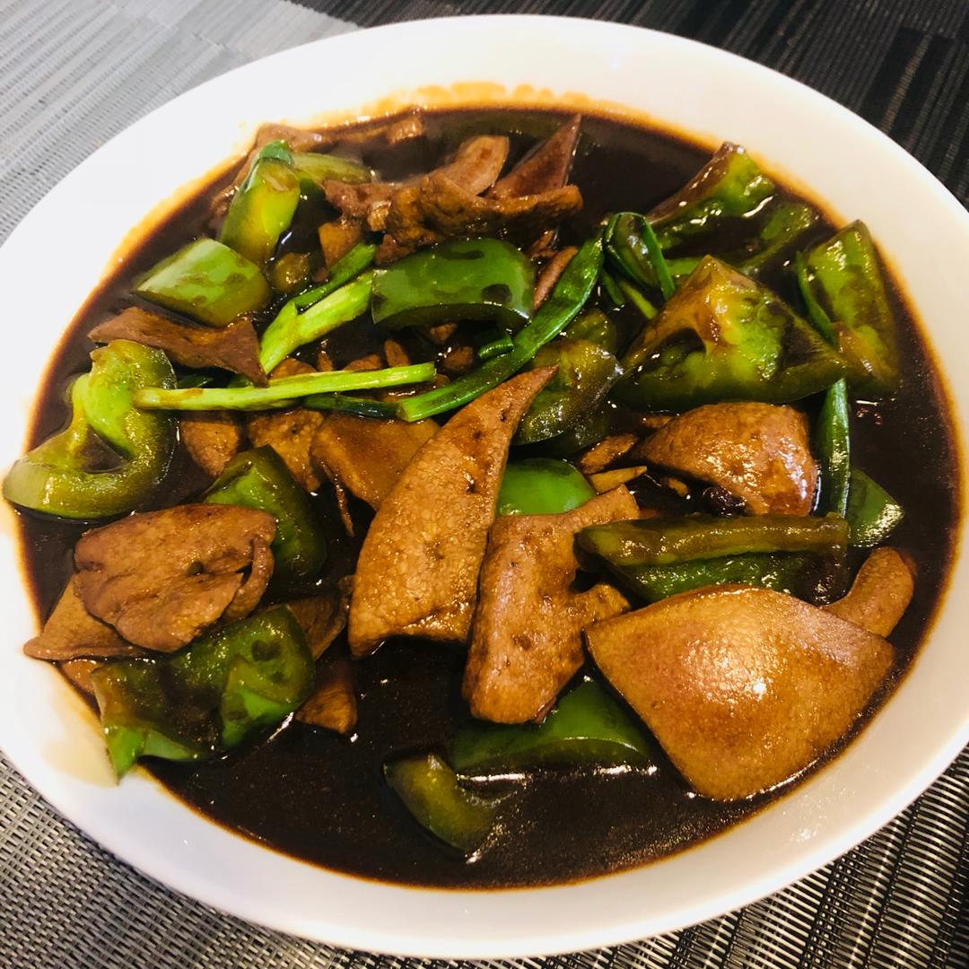 【酱爆猪肝面】