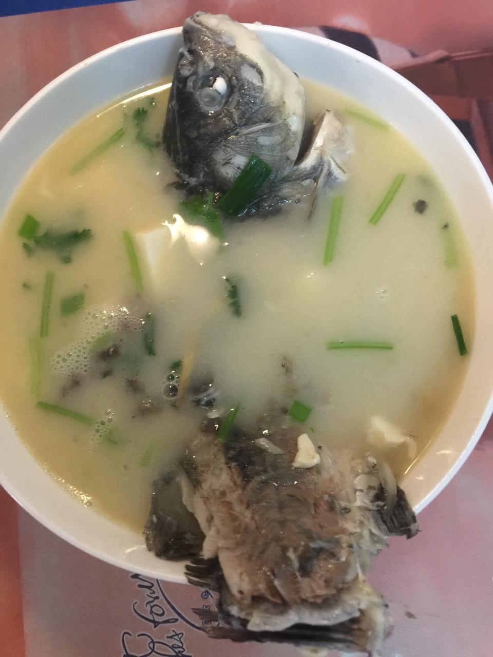 鲫鱼豆腐汤