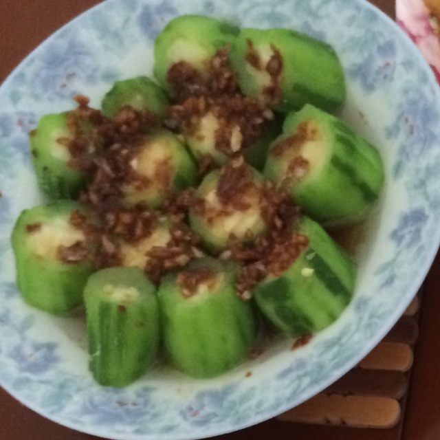 只需要五分钟就可以的美味蒜蓉蒸丝瓜