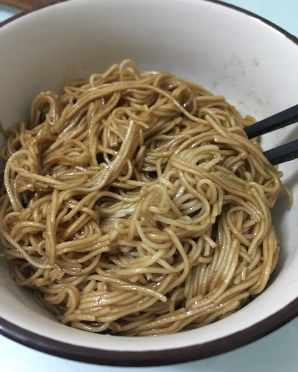 葱油拌面Spring Onion Noodles