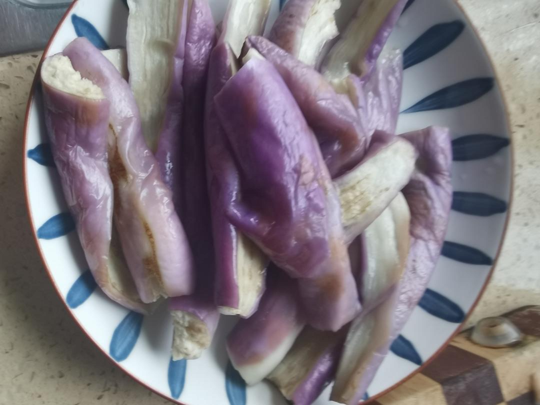 不变色手撕蒸茄子丨凉拌茄子