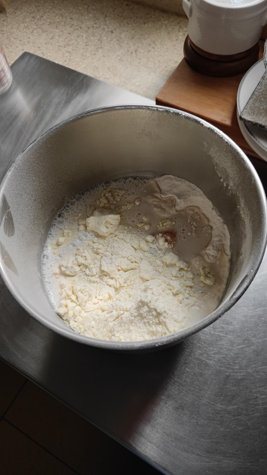 纯奶手撕吐司的做法 步骤1