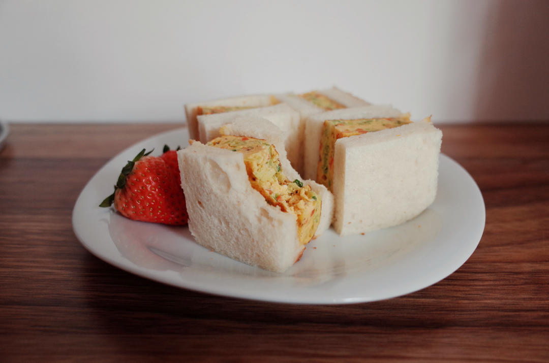 蔬菜厚蛋烧三明治（超详细平底锅做厚蛋烧）