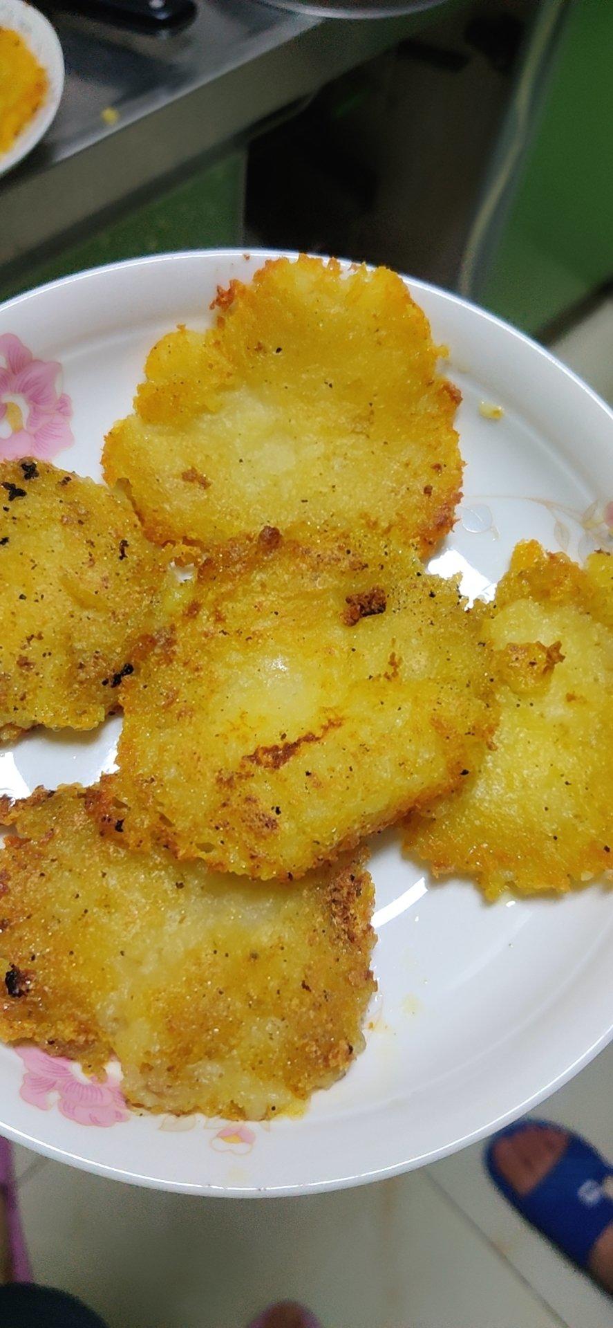 找个东西吃吃做的土豆泥饼