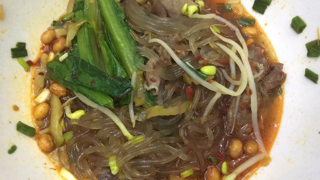 厨房小白都会的超级简单过瘾的酸辣粉