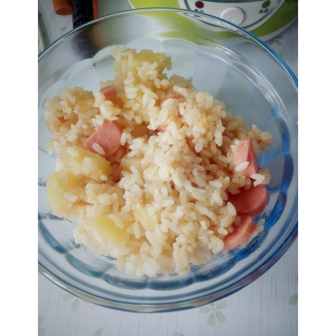土豆香肠焖饭（电饭锅only）
