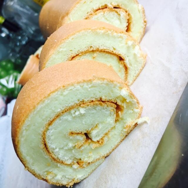 sunny私房烘焙做的原味蛋糕卷