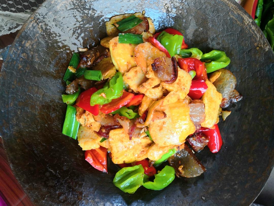 恩施利川柏杨豆干烧腊肉的做法