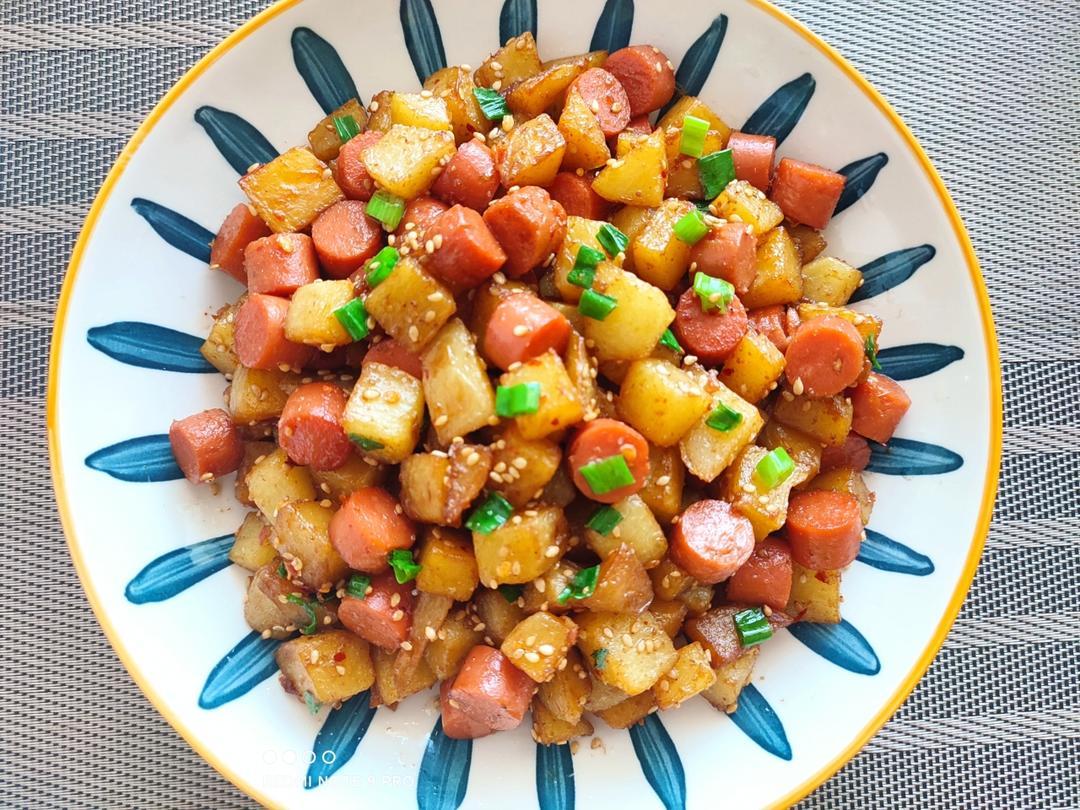 孜然火腿土豆丁