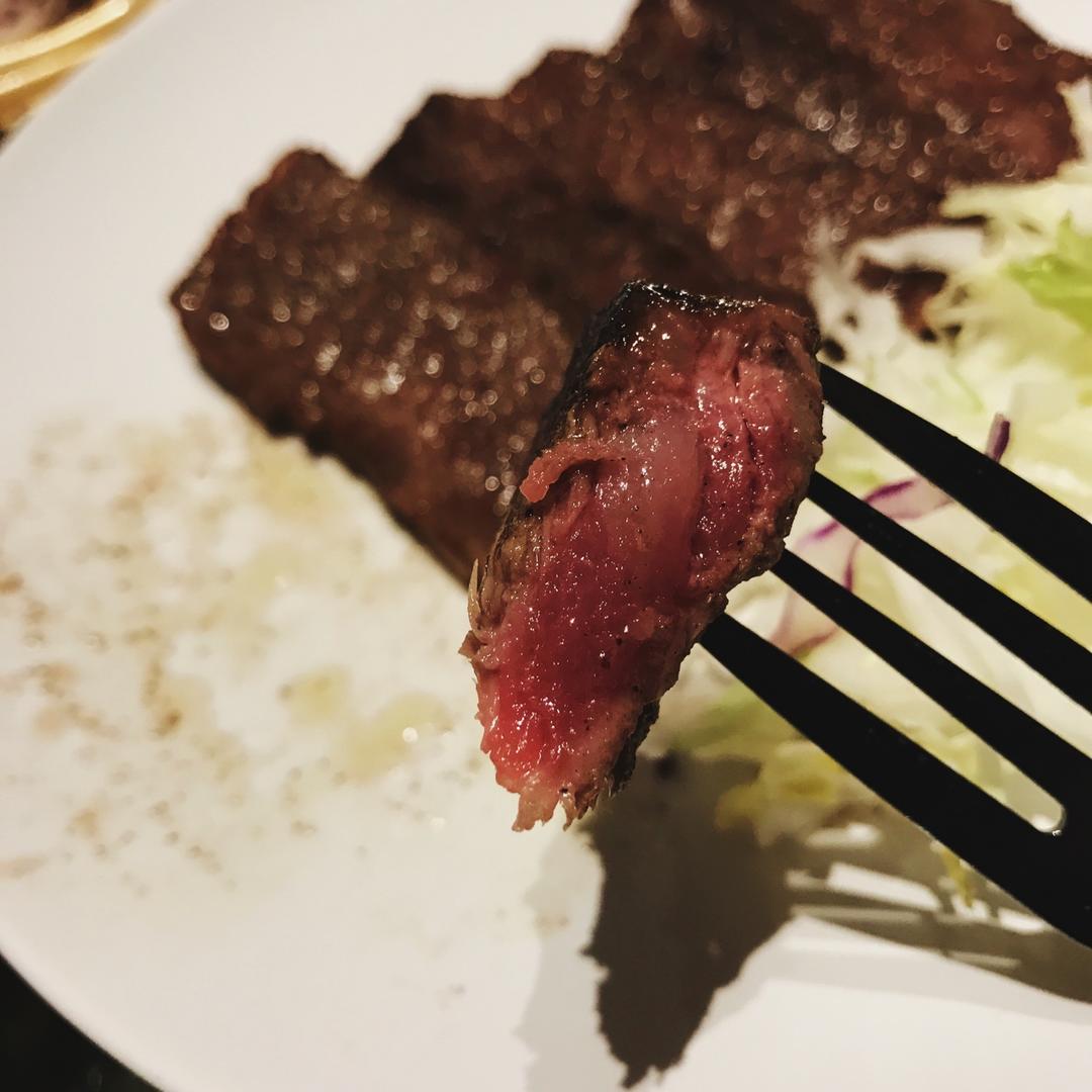 好吃到哭的煎牛排