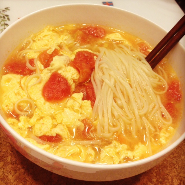 简单早饭西红柿鸡蛋挂面