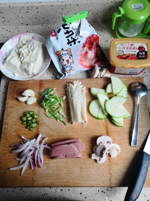 韩国泡菜豆腐汤的做法 步骤1