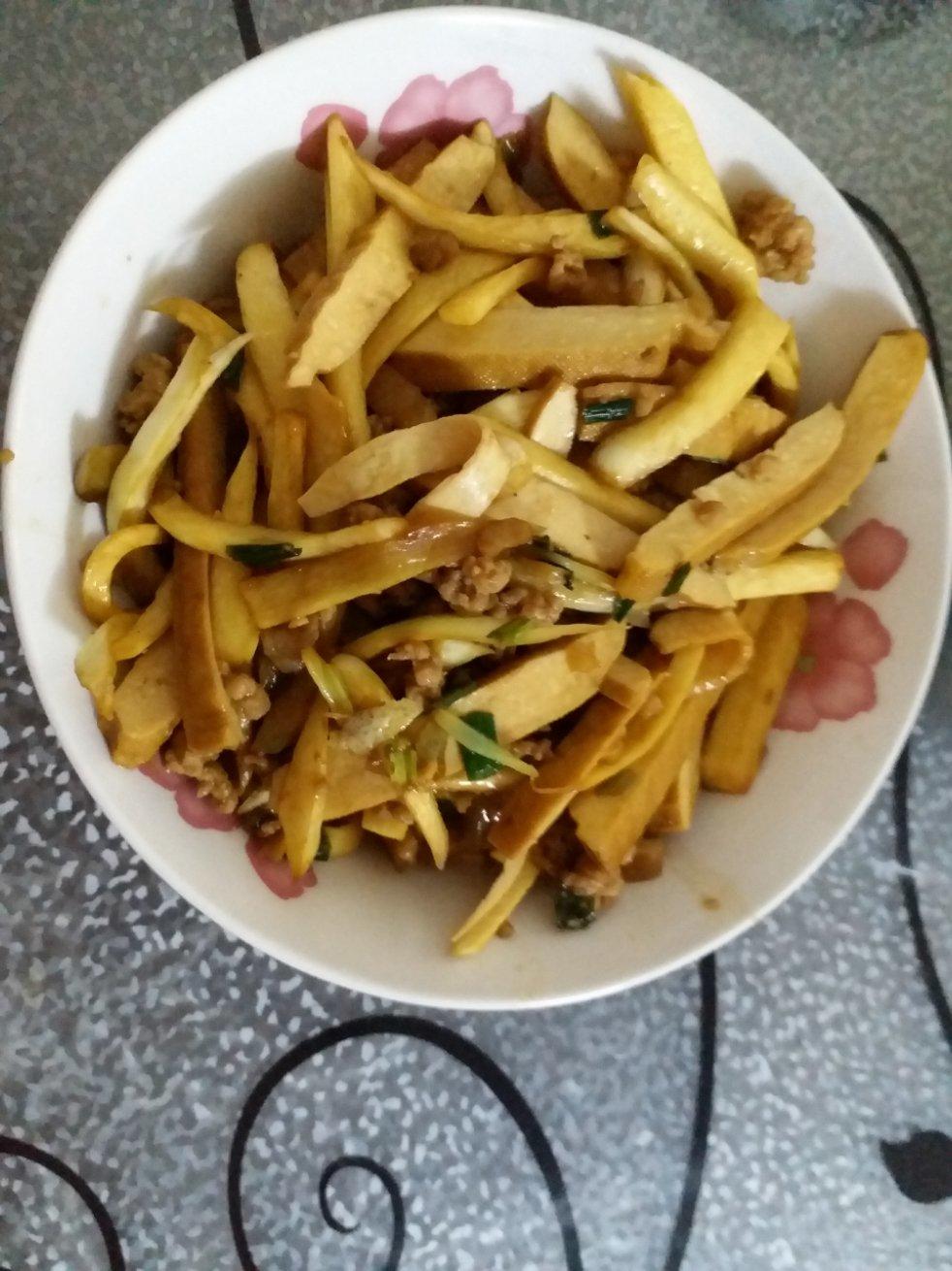 张姐-香干肉丝榨菜炒茭白（笋）