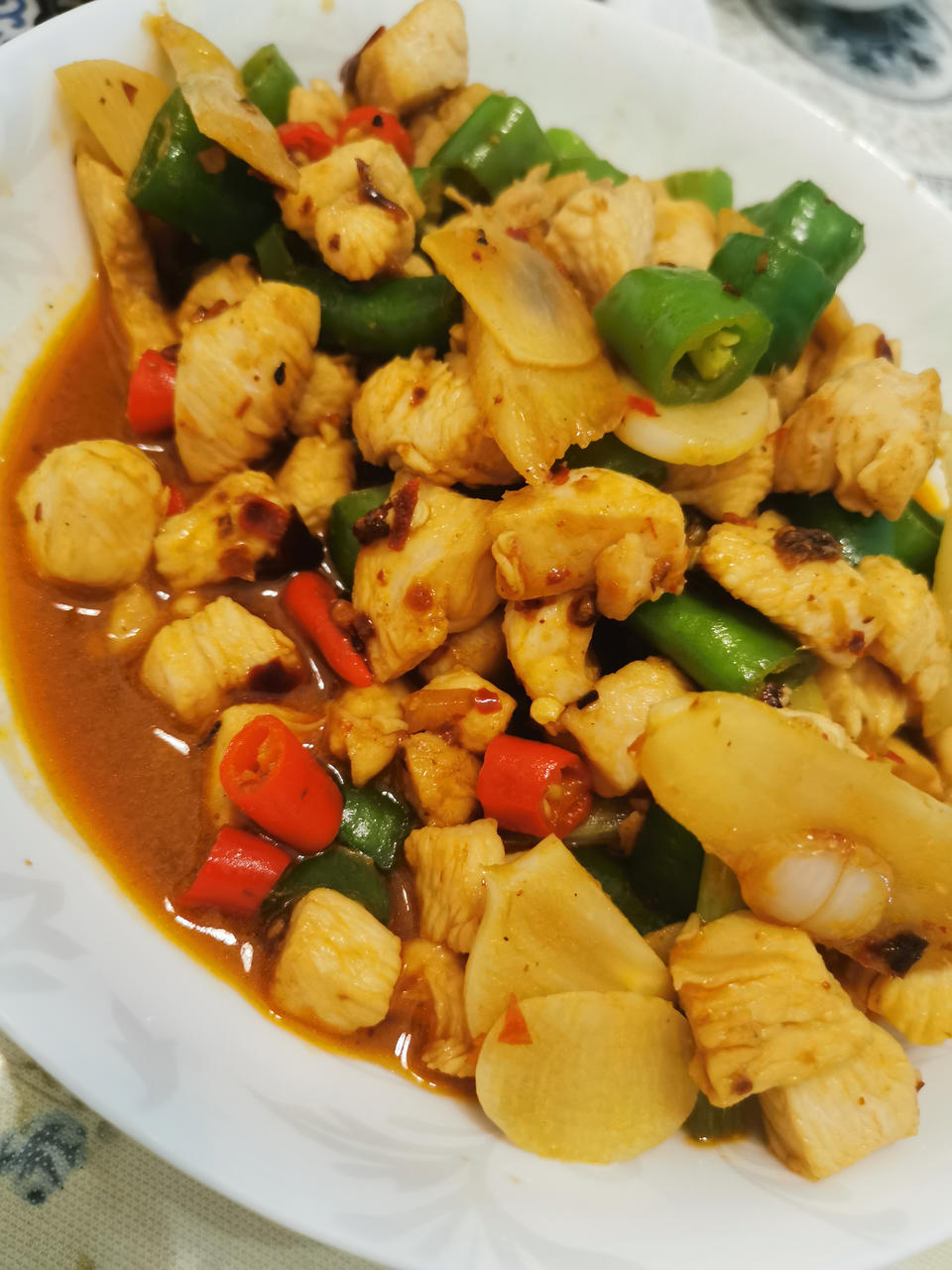 低脂美味的青椒鸡胸肉，色香味俱全!