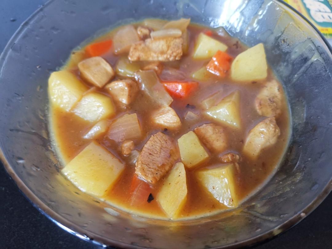 咖喱土豆鸡块