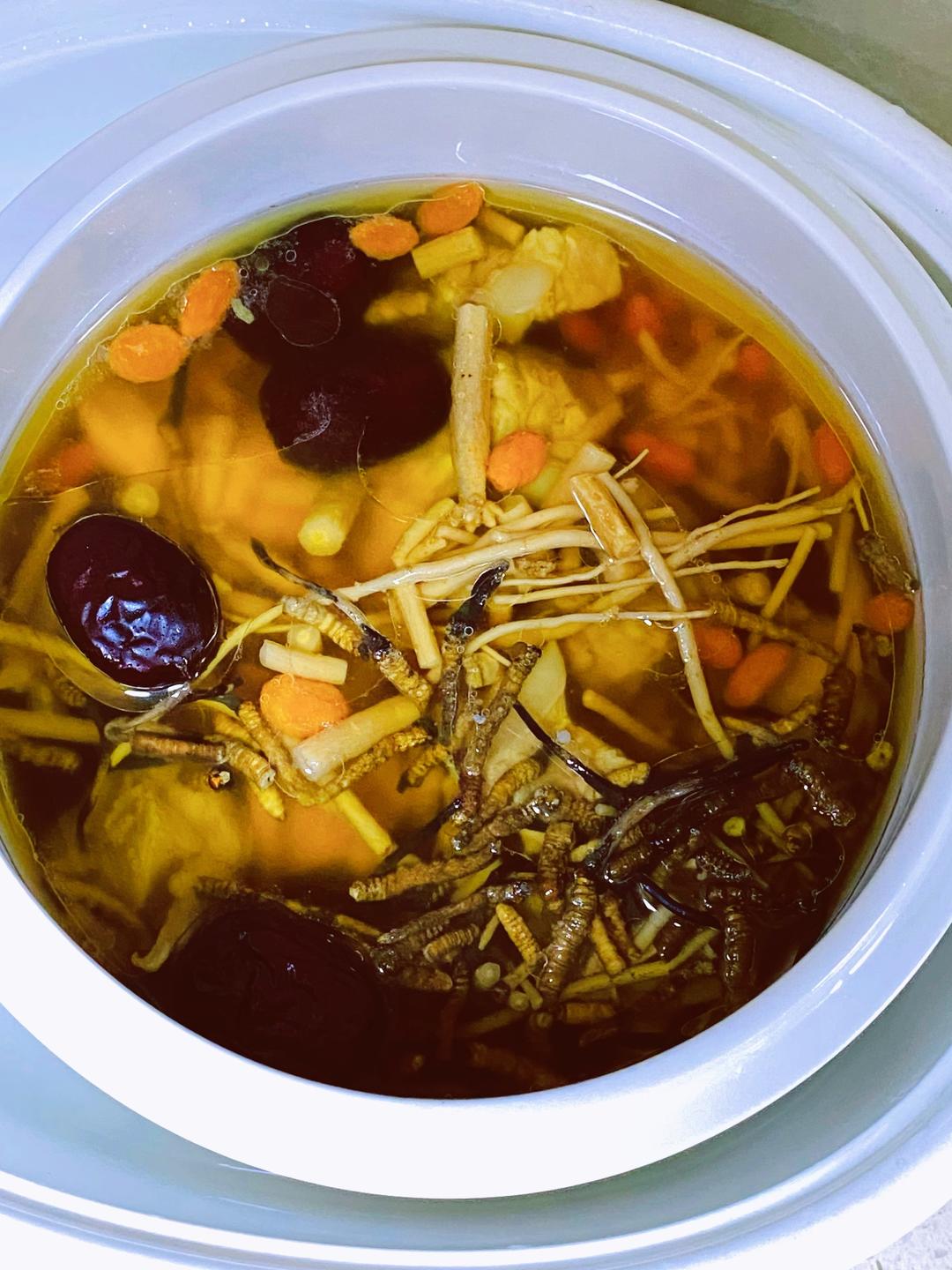 冬虫夏草排骨汤