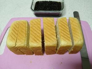 黑米馅夹心面包的做法 步骤2