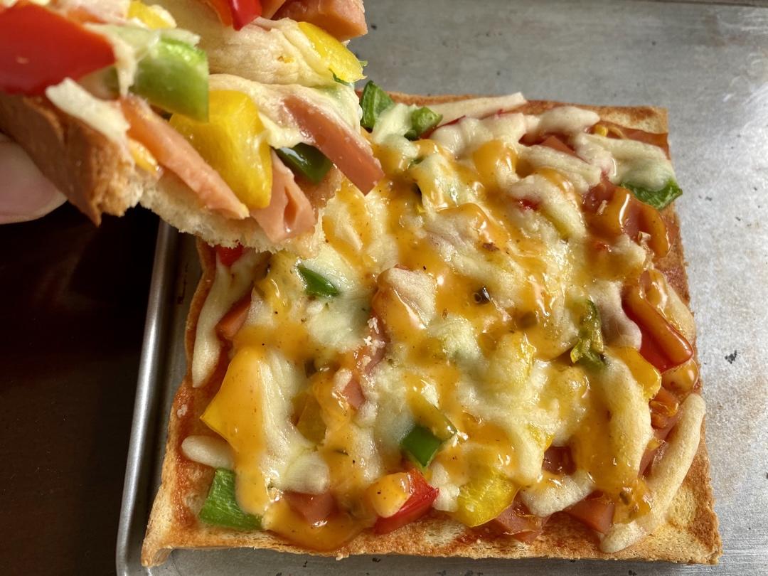 超好吃面包披萨🍕