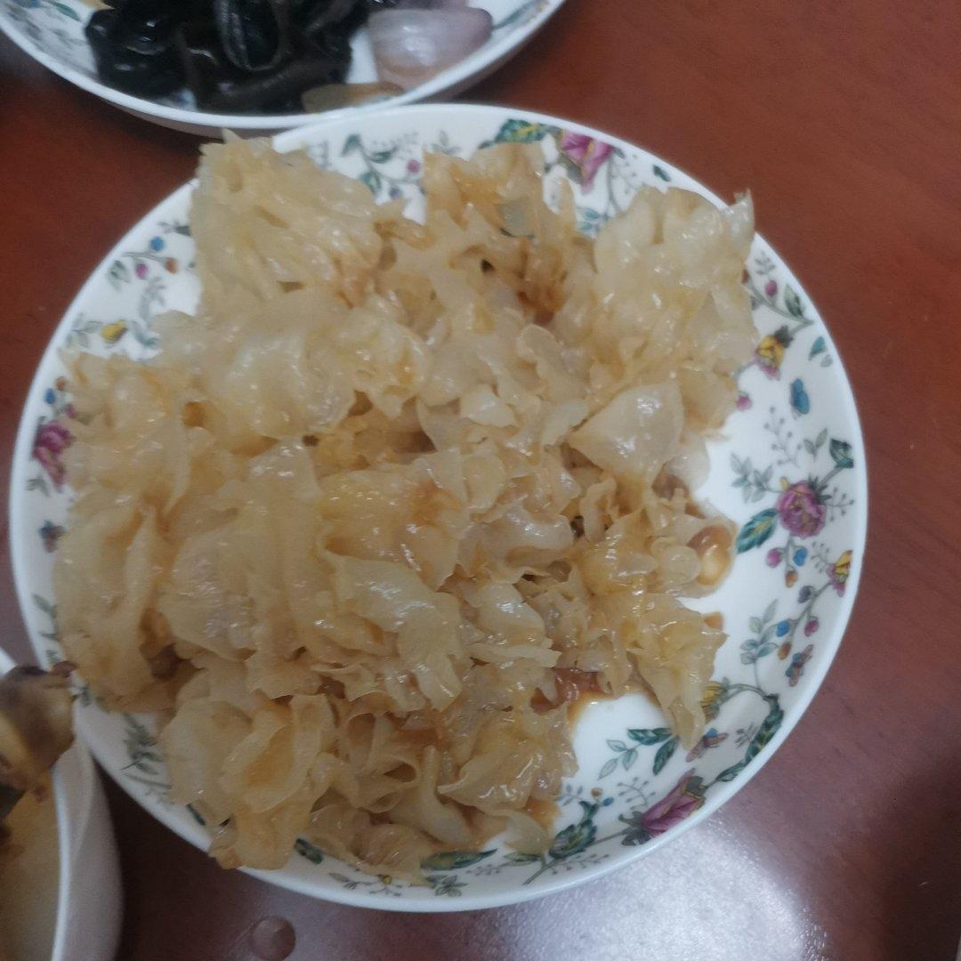 超级简单的凉拌银耳
