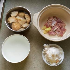 猴头菇椰汤的做法 步骤1