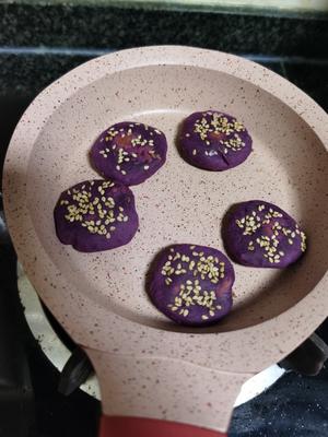 宝宝早餐紫薯奶酪饼的做法 步骤7