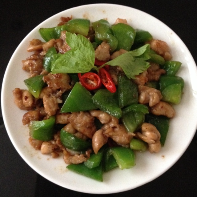 青椒炒鸡腿肉（大厨级别）