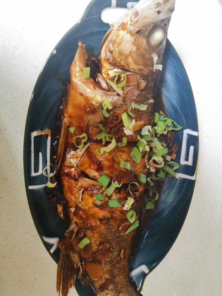 红烧鲈鱼