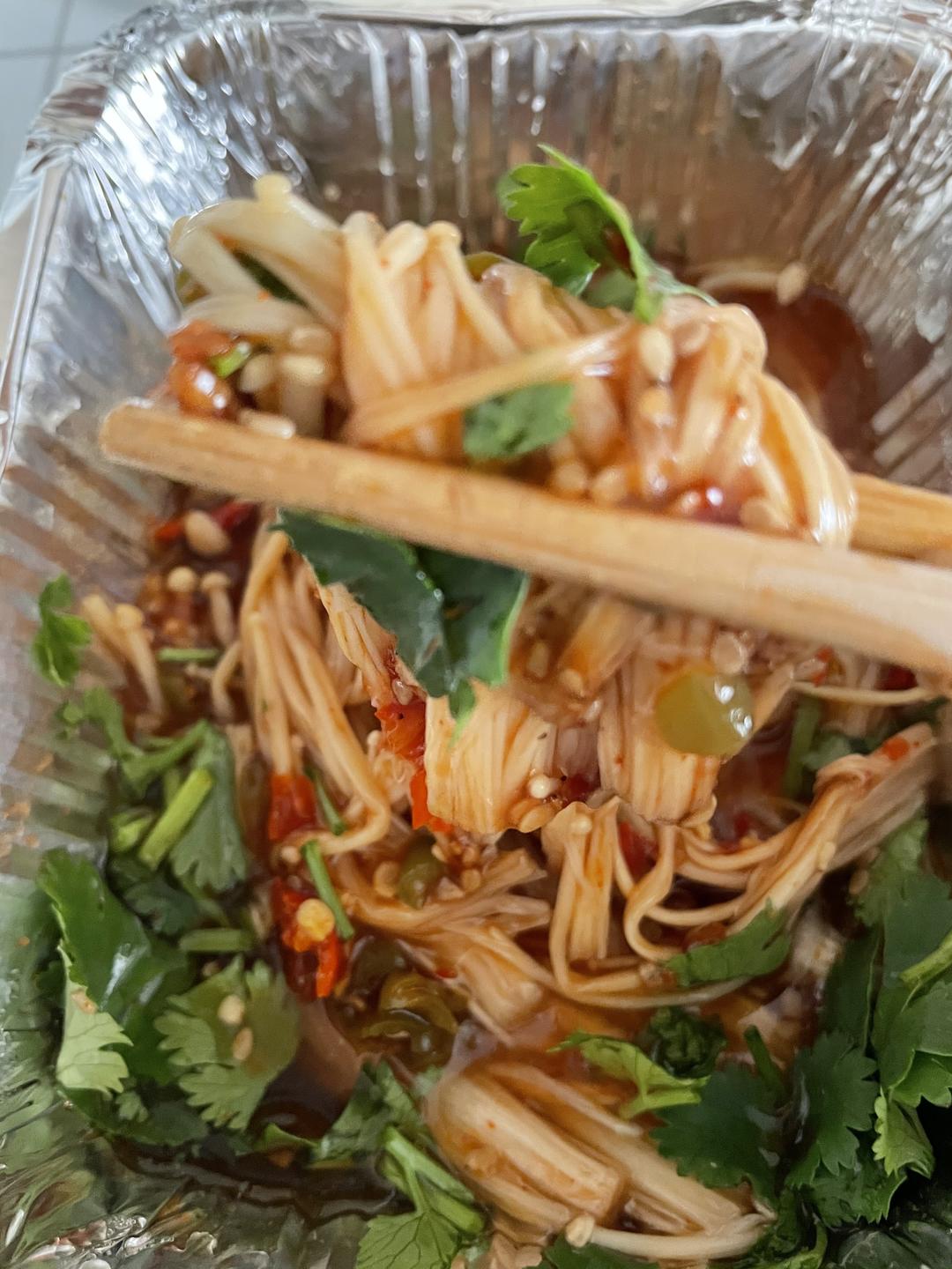 烤箱锡纸金针菇的做法