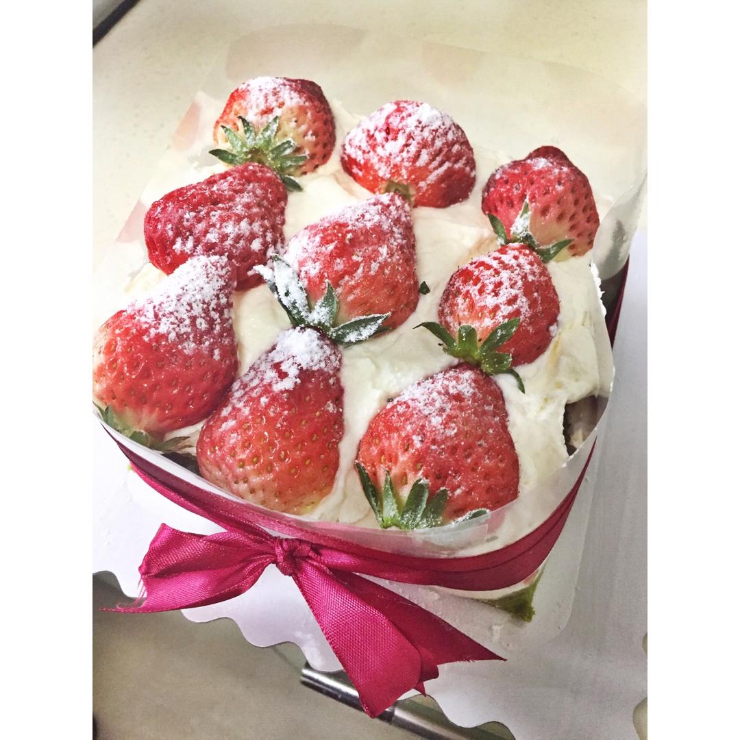 抹茶草莓雪花蛋糕