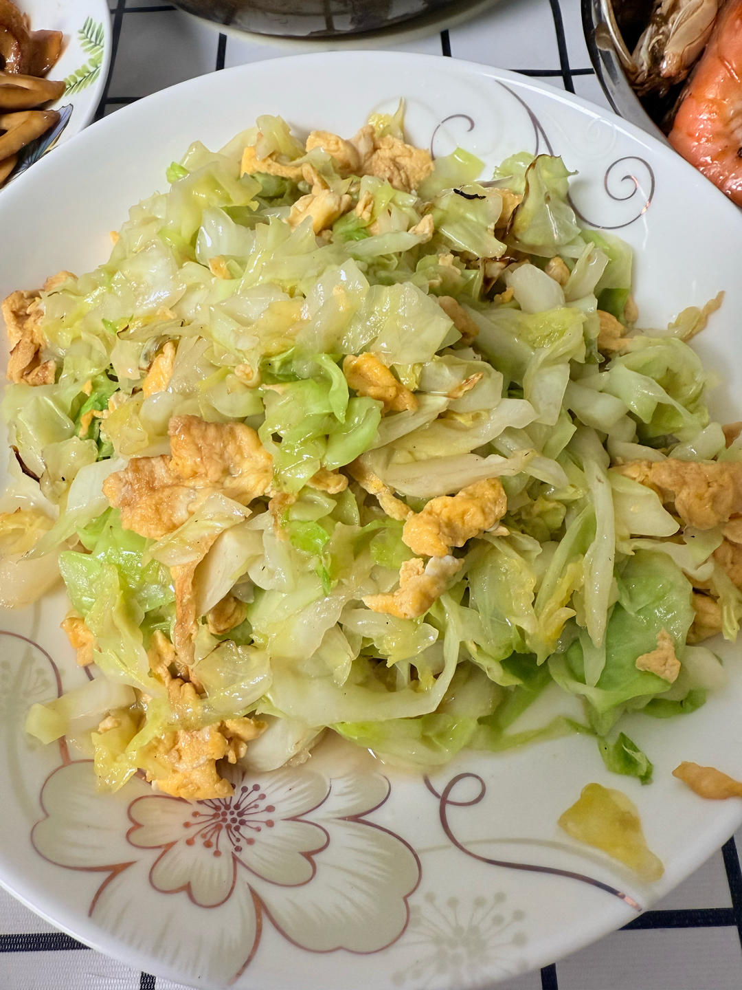 味道一绝的鸡蛋炒包菜