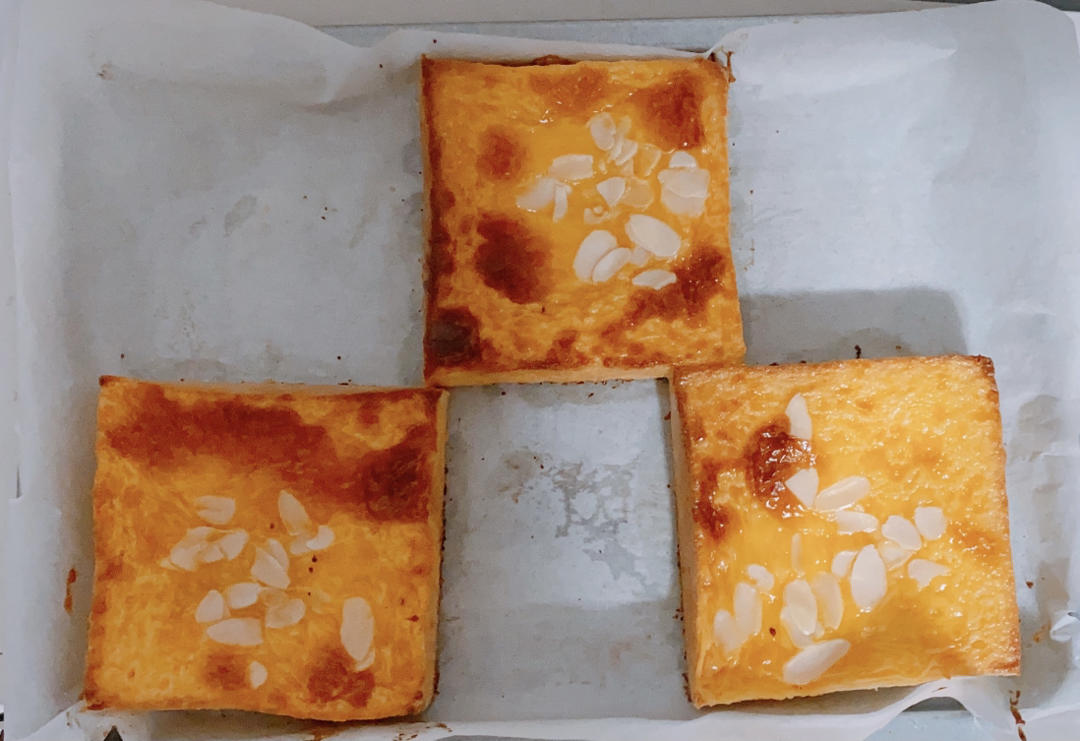 零失败快手岩烧乳酪(熔岩吐司)十分钟网红早餐，好吃哭