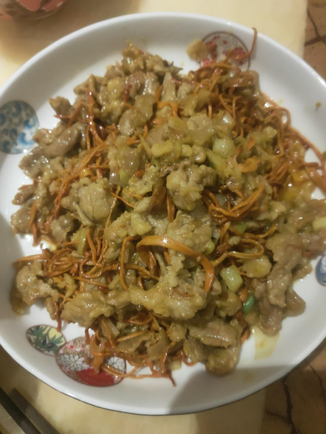 虫草花炒肉丝