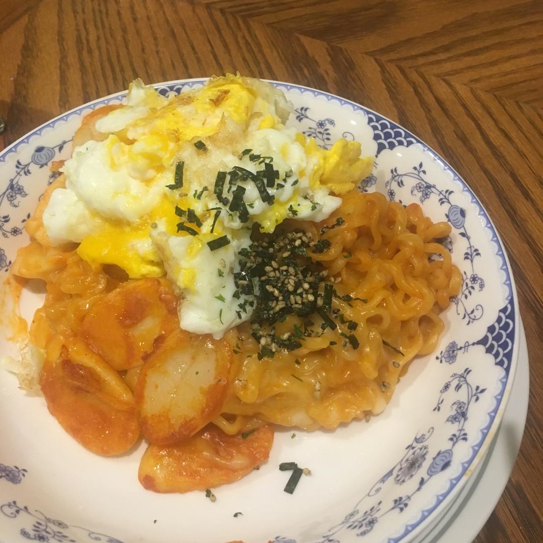 韩国超辣三养火鸡拌面（怎样做不辣又好吃！）