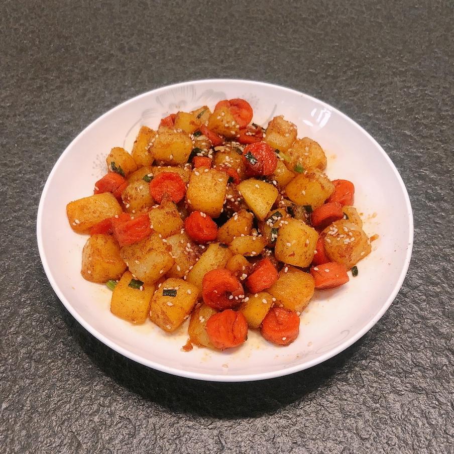 孜然火腿土豆丁