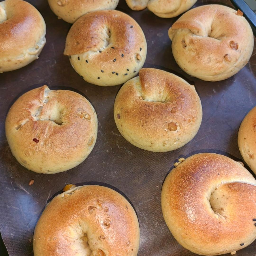 双倍黑芝麻奶酥贝果🥯一起吃养生贝果吧