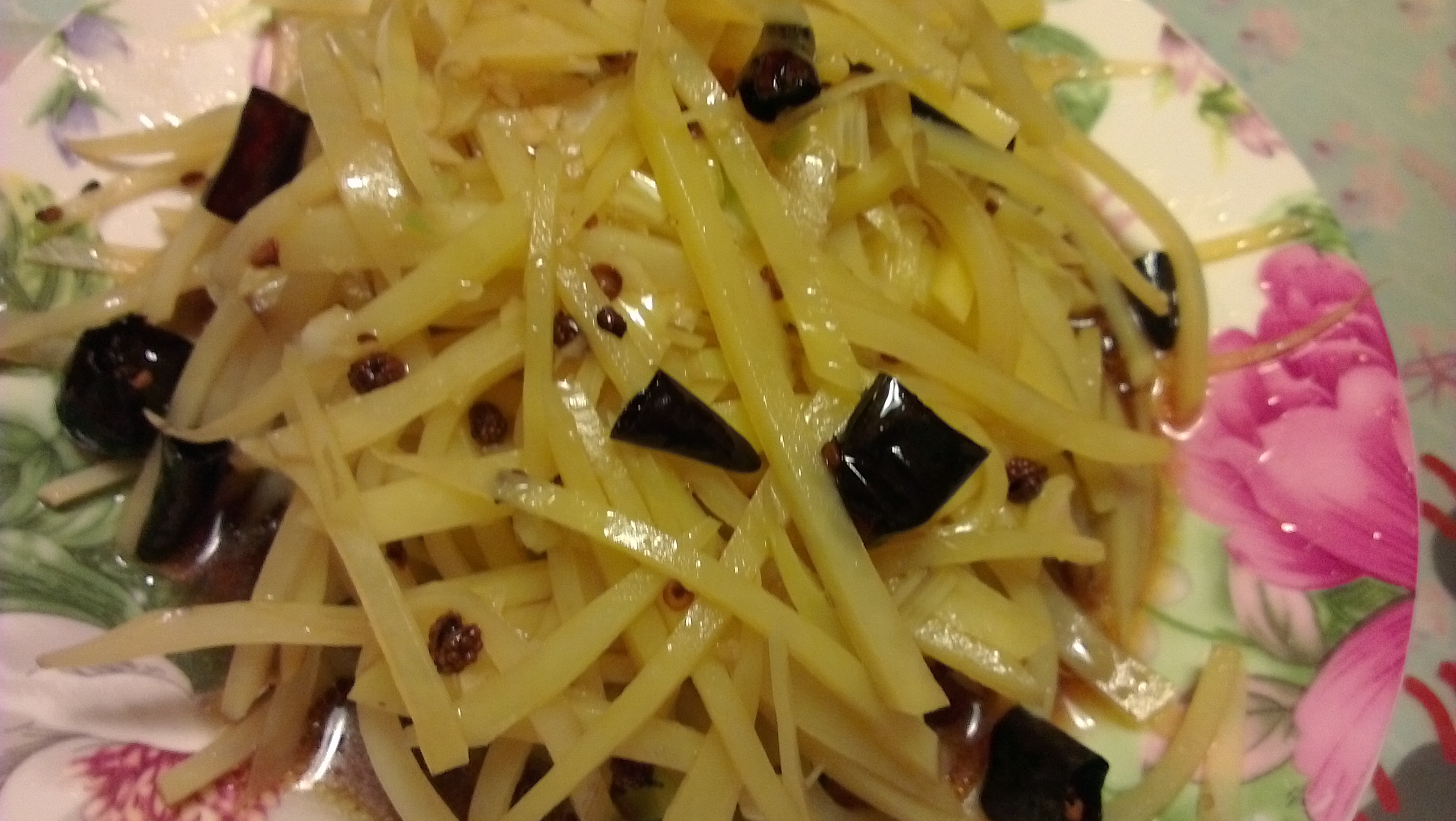 凉拌酸辣土豆丝