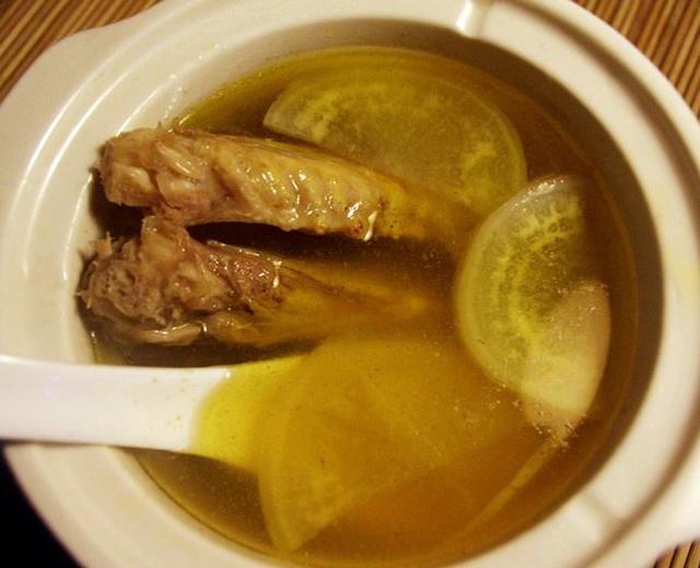 玉竹沙参芡实萝卜老鸭汤的做法