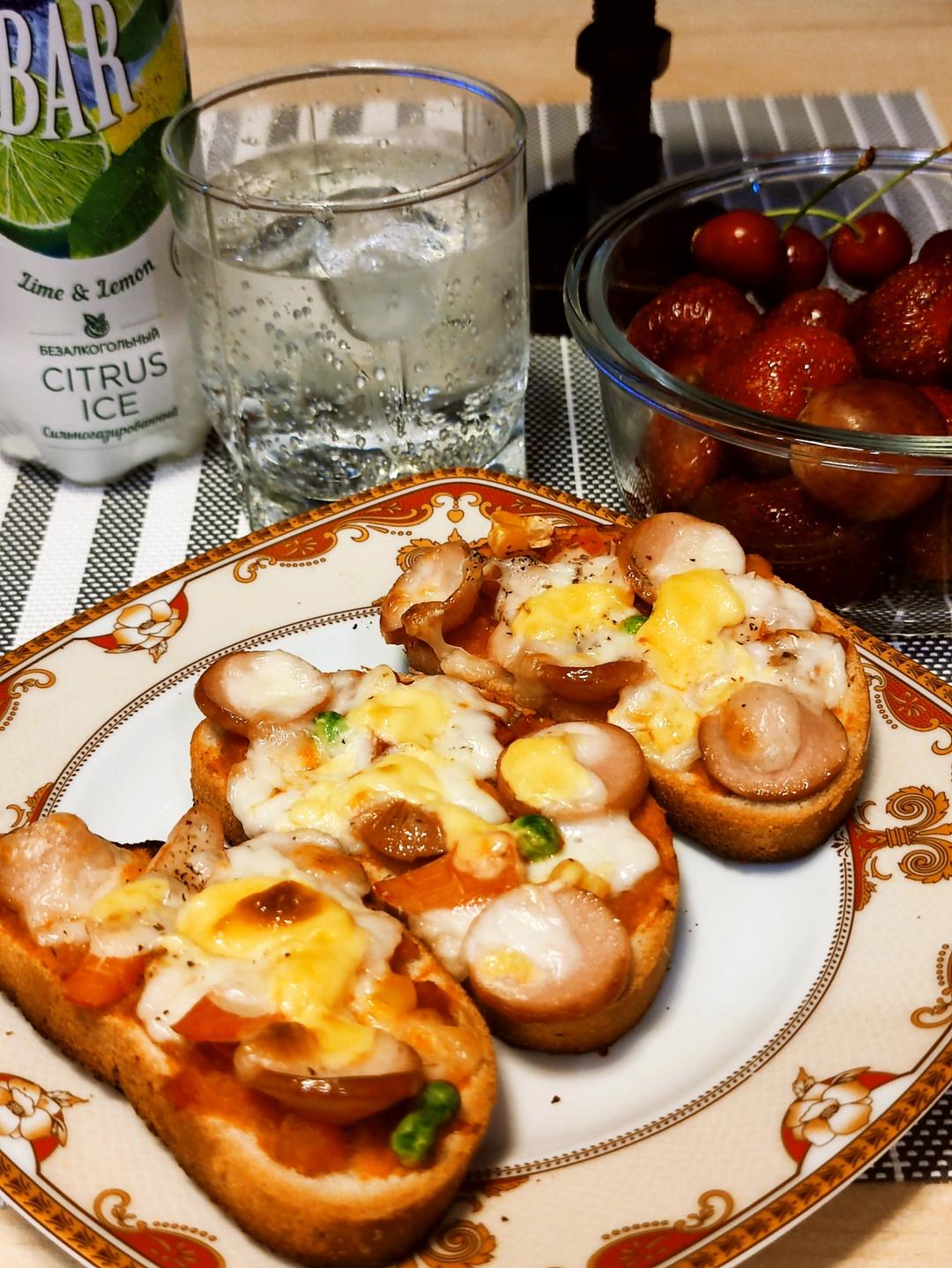 芝士面包片披萨