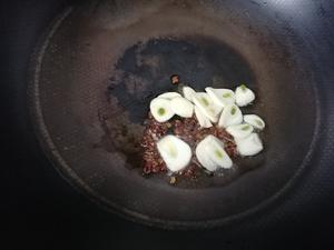 菜花炒火腿肠的做法 步骤3