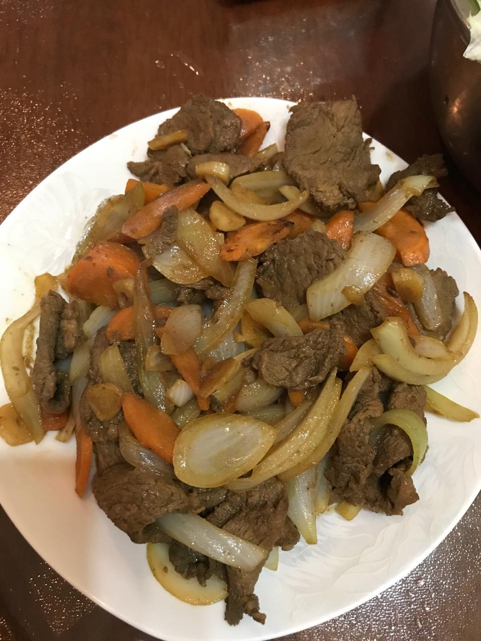 洋葱炒牛肉