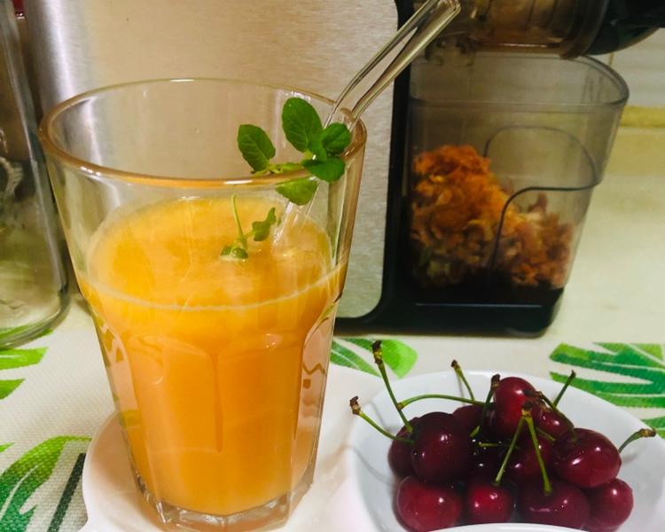 美颜·苹果胡萝卜汁