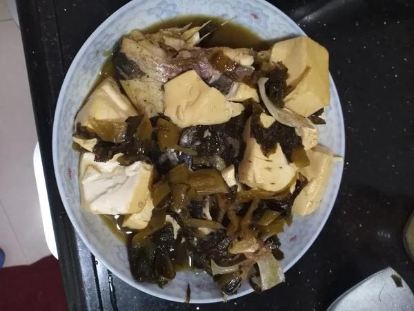 鱼头豆腐汤