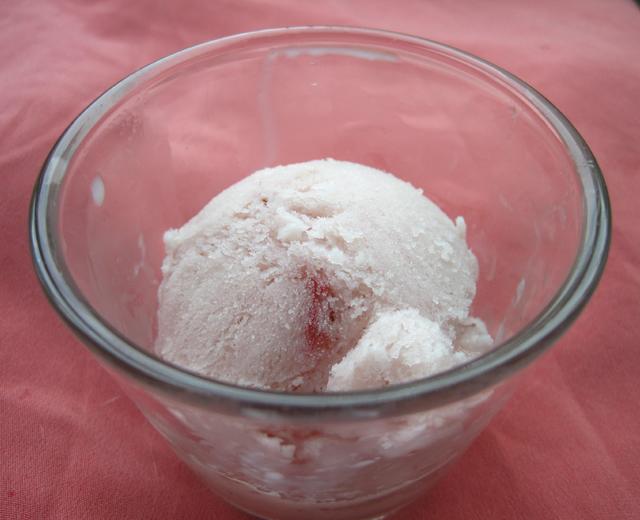 极简草莓冰淇淋的做法
